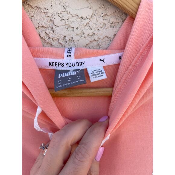 Puma Women's Peach colored Moisture Wicking Workout Hoodie - Medium - Picture 6 of 8